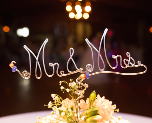 Wire Cake topper at James P Davis Hall Simply Grace Photography