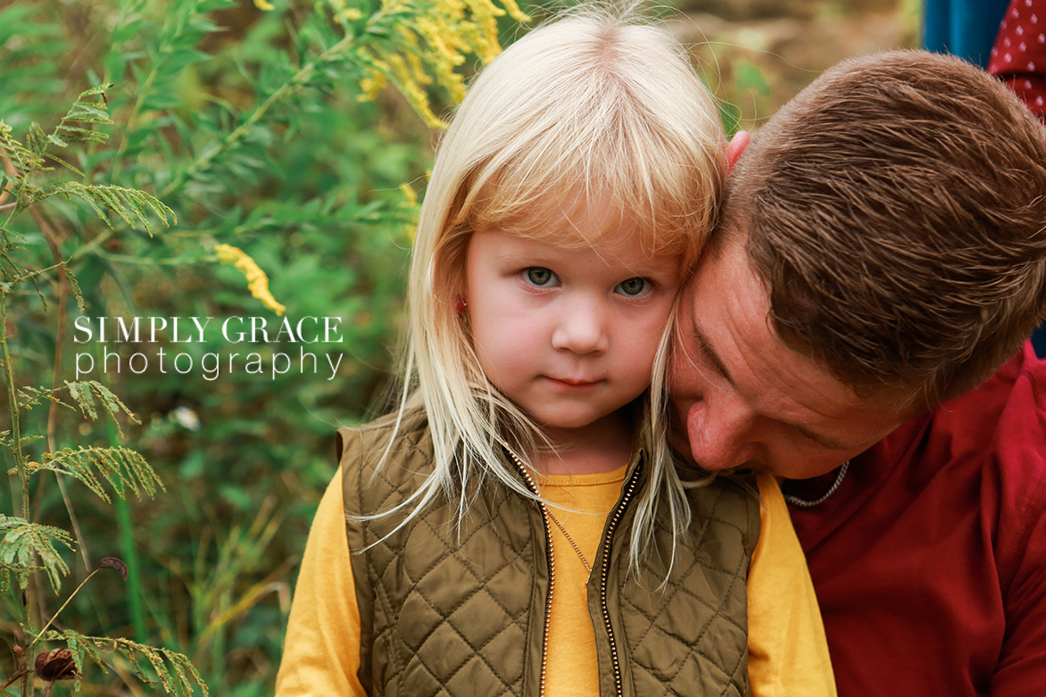 family photographer simply grace photography father daughter candid