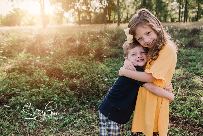 Burr Oaks Family Session brother and sister simply grace photography