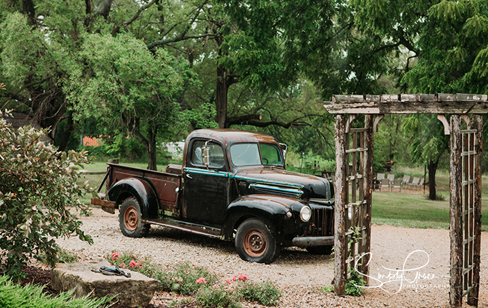 circle s ranch wedding antique truck simply grace photography