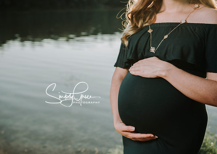 wyandotte county lake maternity session belly