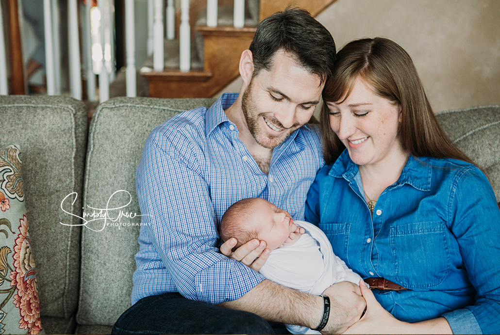kansas city newborn photography family picture in home simply grace photography