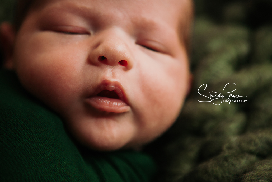 kansas city newborn photographer green baby lips simply grace photography