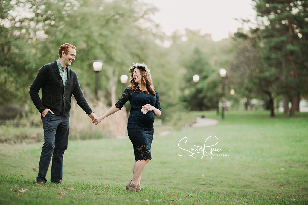 maternity session at loose park with simply grace photography