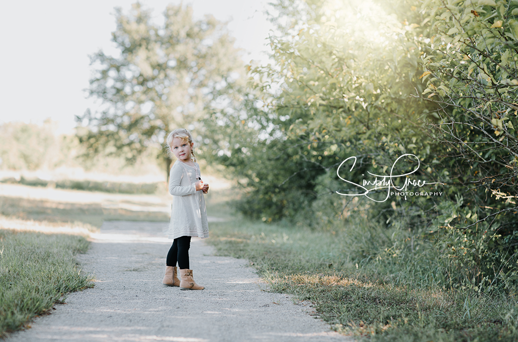 18 month photoshoot at Jerry smith park belton mo photographer