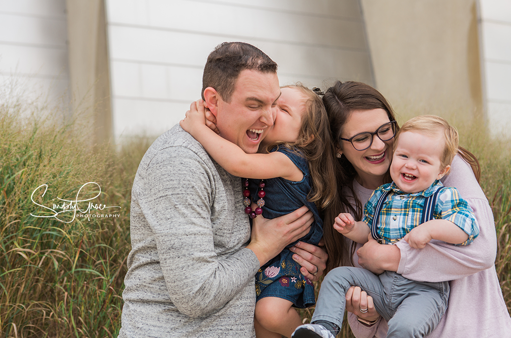 kauffman center family photo session group shot candid