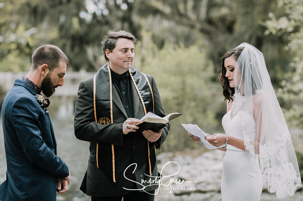 elopement Bonaventure elopement bride reading her vows