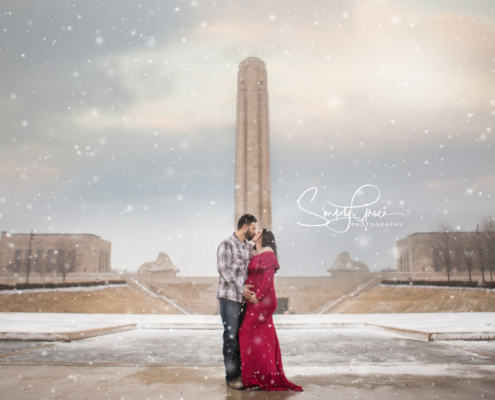 liberty memorial maternity session in snow