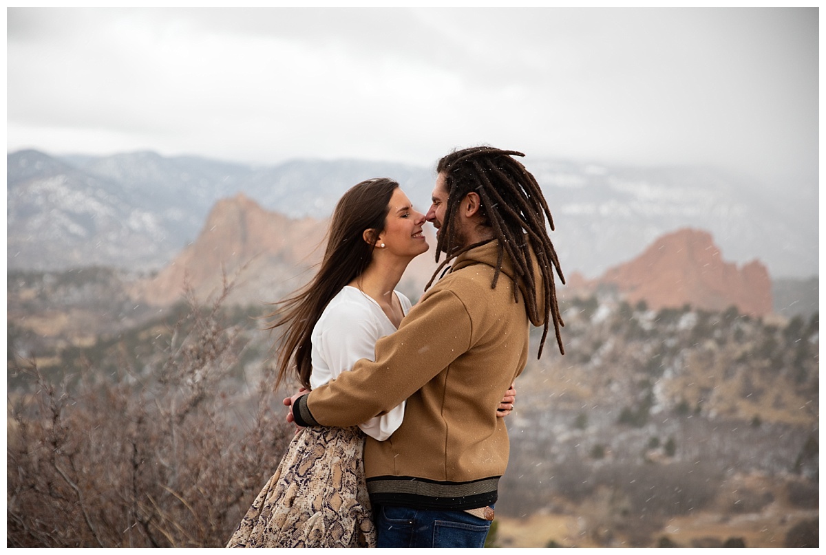 garden of the gods overlook engagement session